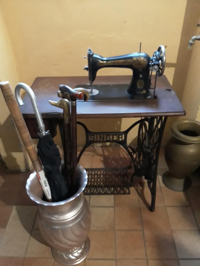 ペルジネ・ヴァルダルノ La Vecchia Querciaヴィラ エクステリア 写真